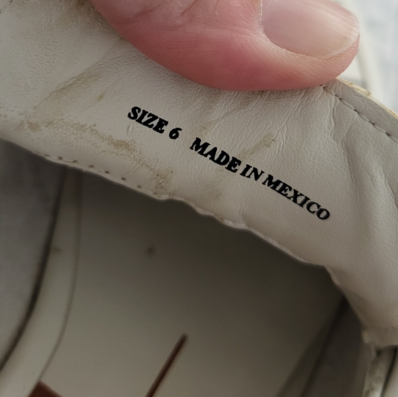 Dolce Vita Aubree Woven White Leather Flats - Picture 9 of 9